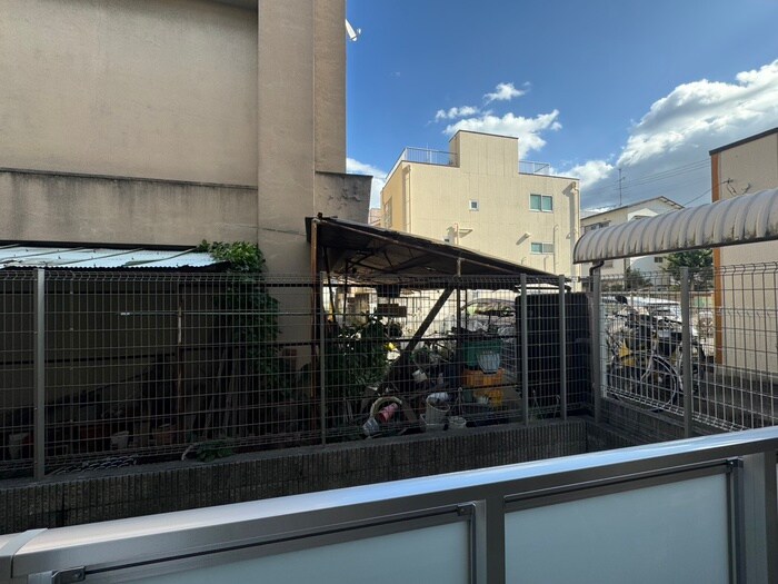 物件内観写真21　(室内からの展望)