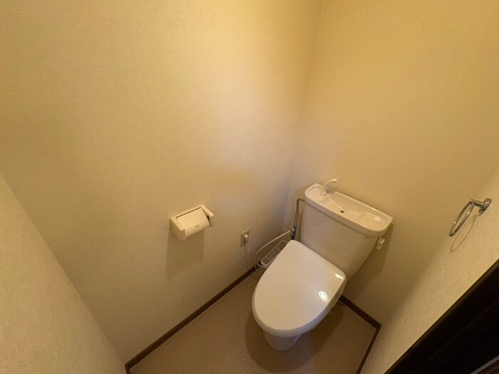 物件内観写真12　(トイレ)