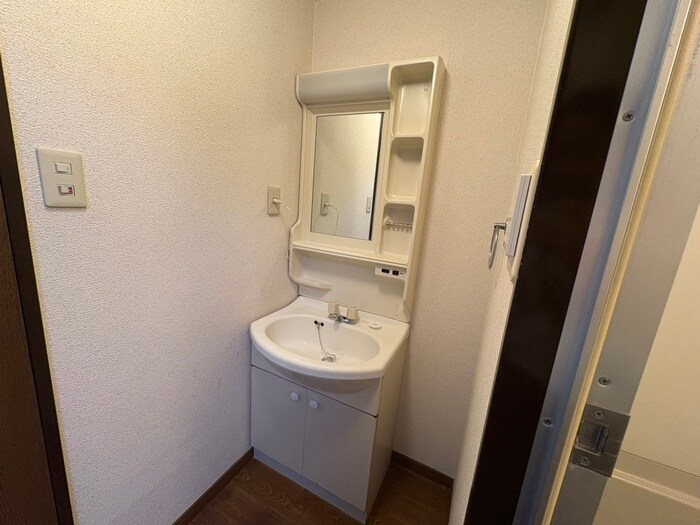 物件内観写真13　(洗面)