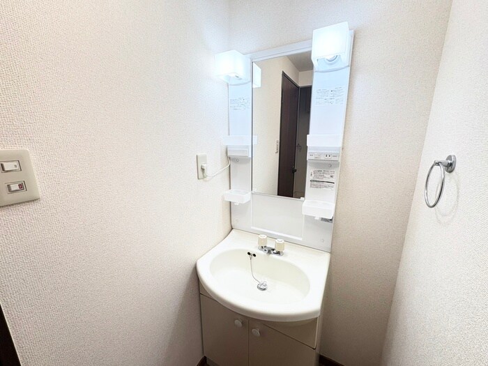 物件内観写真13　(洗面)