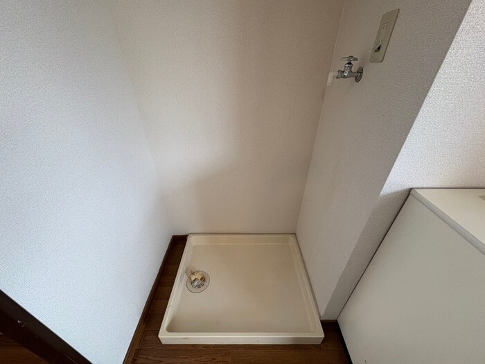 物件内観写真19　(洗濯機置場)