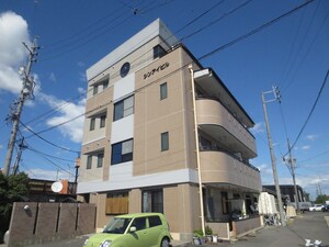 シンアイビル外観写真