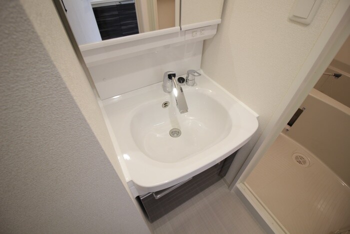 物件内観写真12　(洗面)