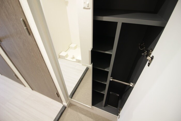 物件内観写真13　(靴箱)