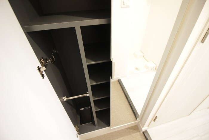 物件内観写真14　(靴箱)