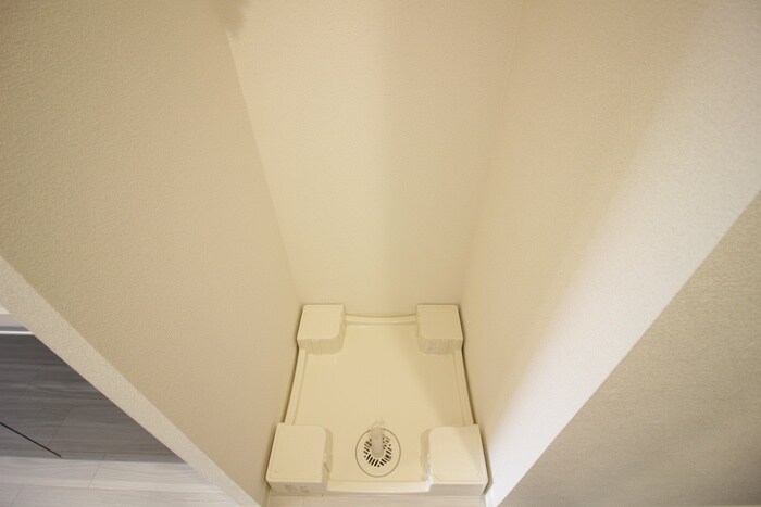 物件内観写真16　(洗濯機置場)