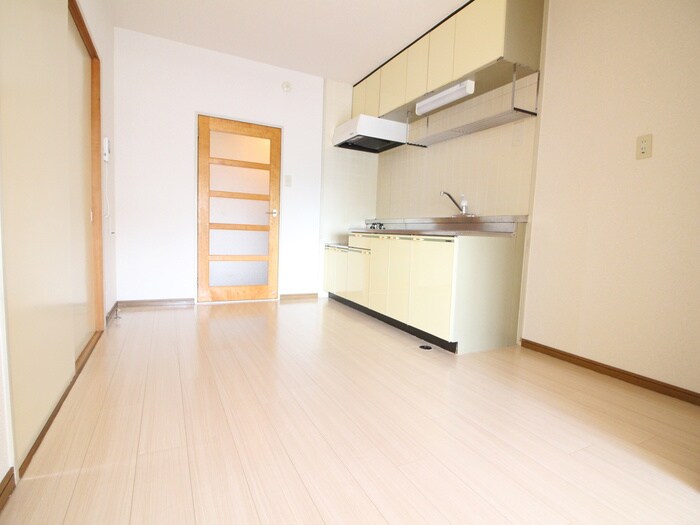 物件内観写真21　(居室)