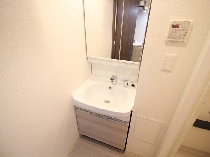 物件内観写真12　(洗面)