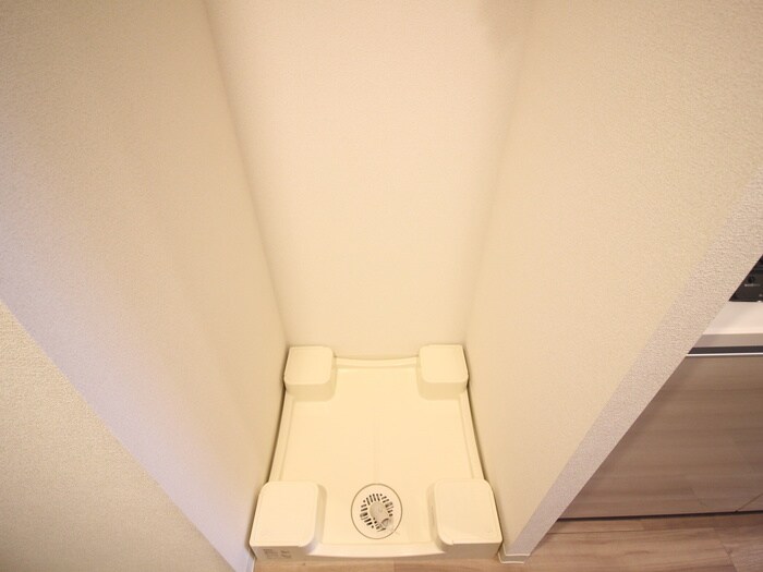 物件内観写真13　(洗濯機置場)