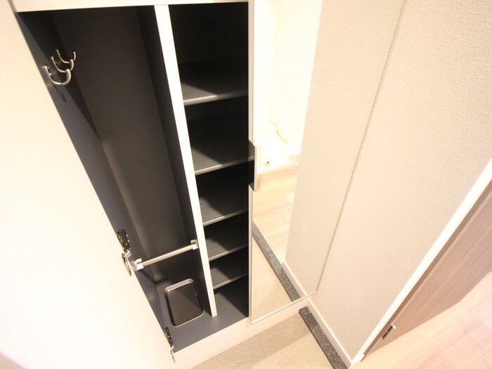 物件内観写真13　(靴箱)