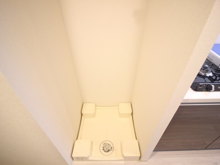 物件内観写真14　(洗濯機置場)