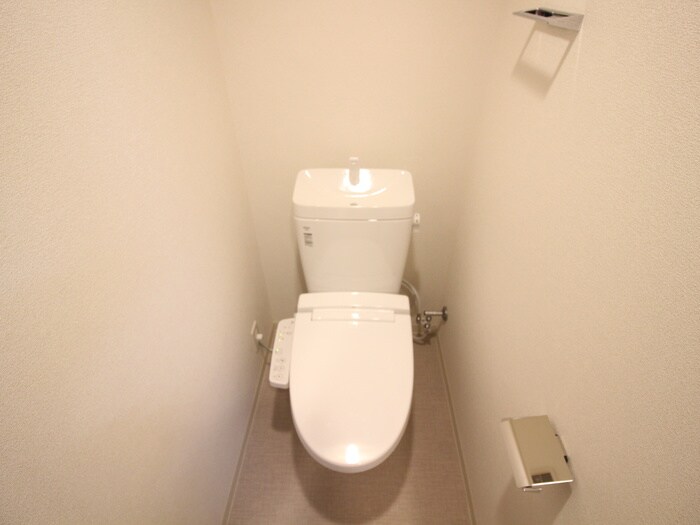 物件内観写真14　(トイレ)