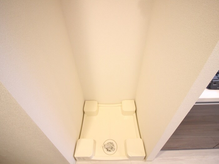 物件内観写真14　(洗濯機置場)