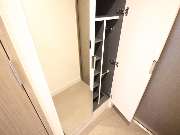 物件内観写真15　(靴箱)