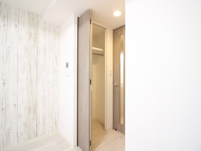 物件内観写真16　(収納)