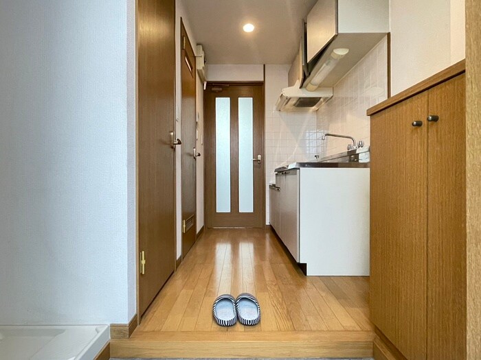 物件内観写真15　(玄関)