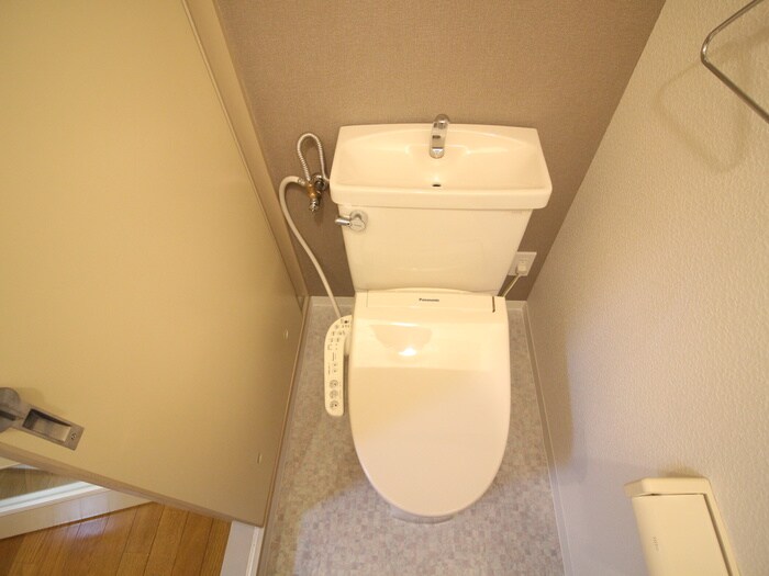 物件内観写真16　(トイレ)