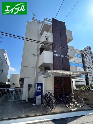 御器所イーストマンション外観写真