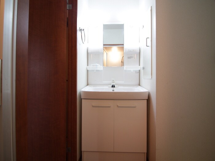 物件内観写真9　(洗面)