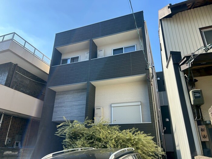 物件外観写真1　(外観写真)