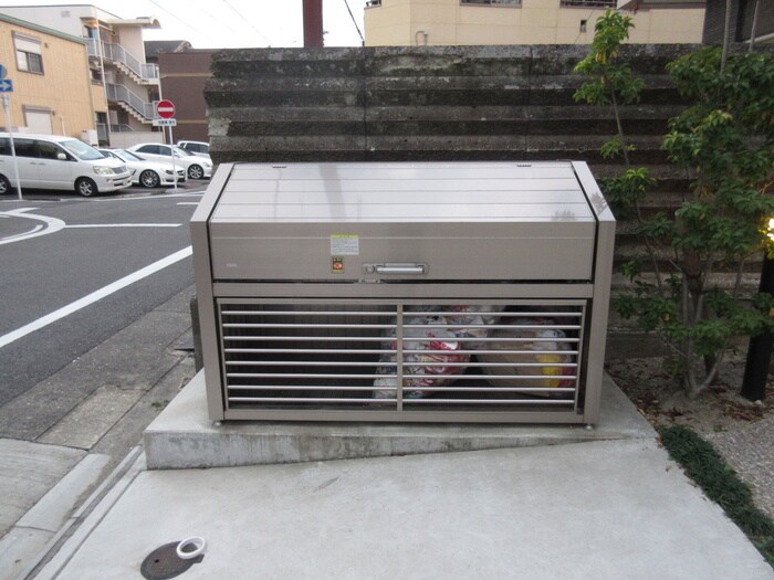 物件外観写真4　(建物設備)