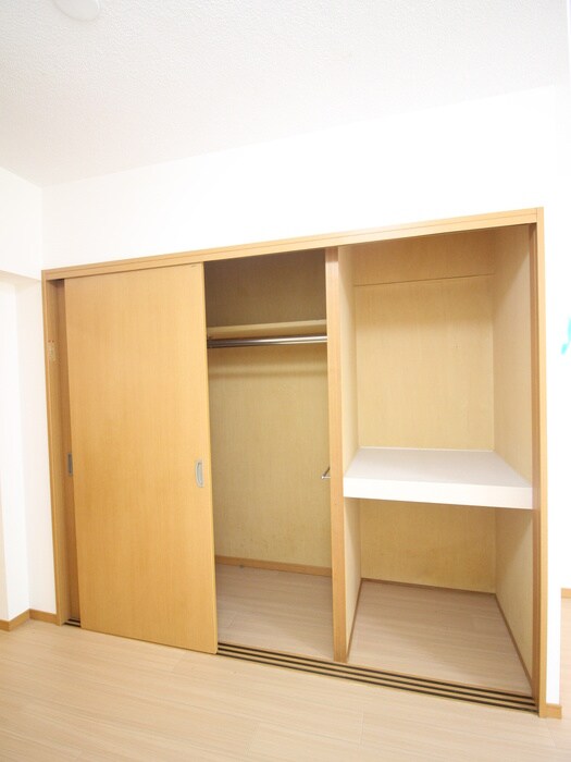 物件内観写真14　(収納)