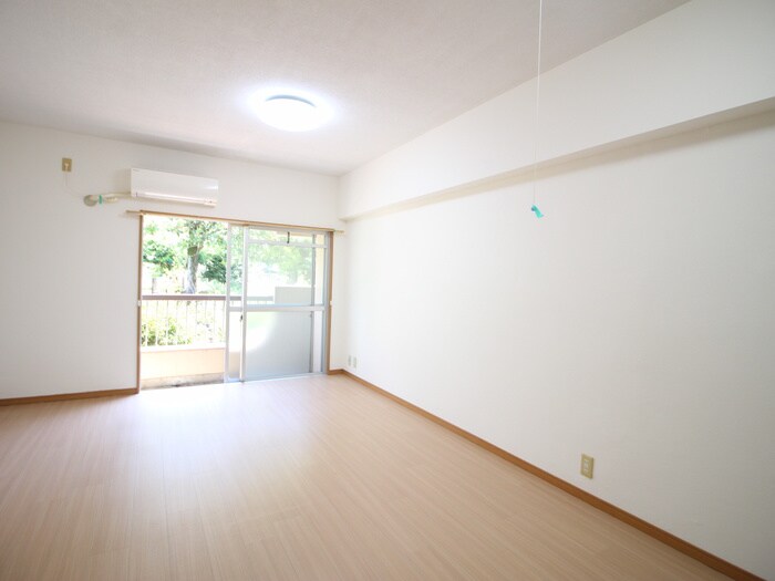 物件内観写真19　(居室)