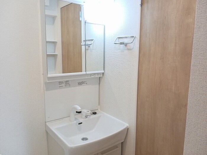 物件内観写真11　(洗面)