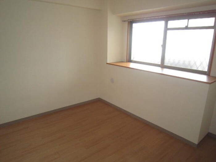 物件内観写真13　(居室)