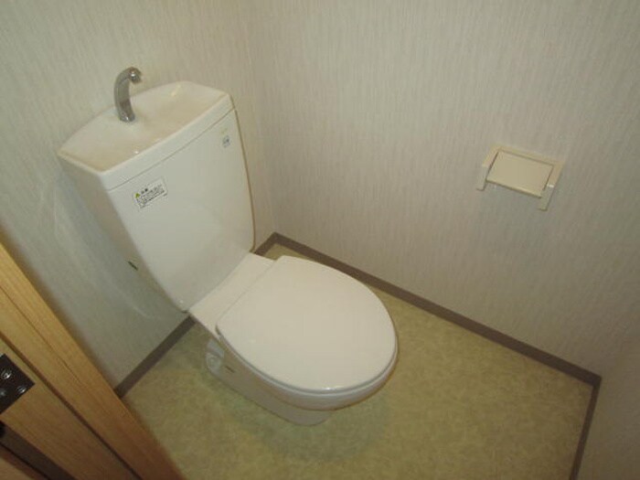 物件内観写真15　(トイレ)