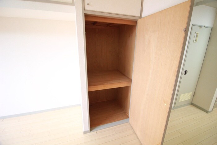 物件内観写真15　(収納)