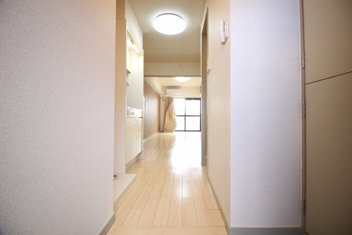 物件内観写真19　(廊下)