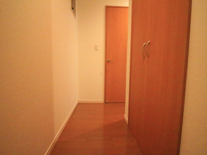 物件内観写真20　(廊下)