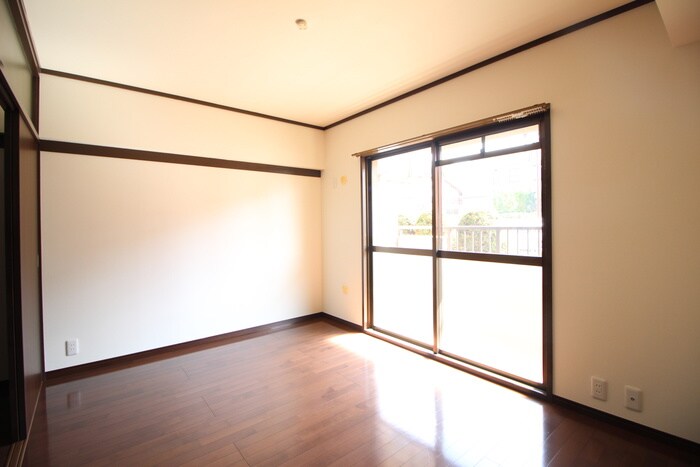 物件内観写真9　(居室)