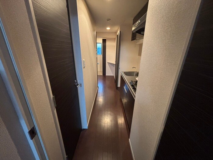 物件内観写真9　(廊下)