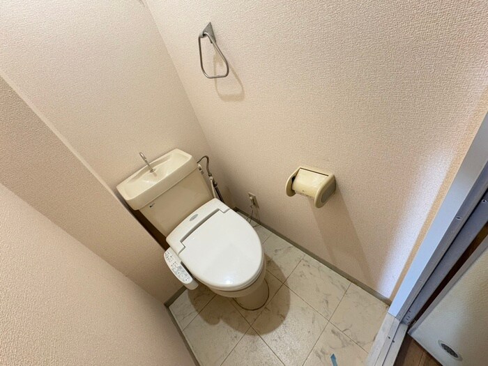 物件内観写真12　(トイレ)