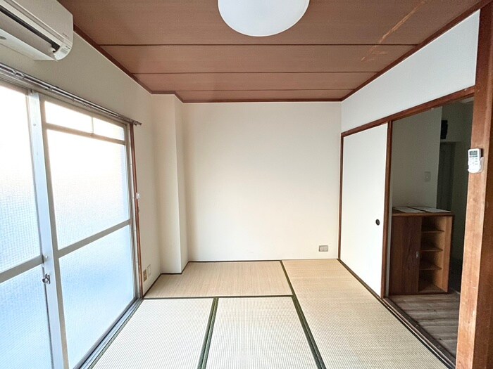 物件内観写真10　(居室)