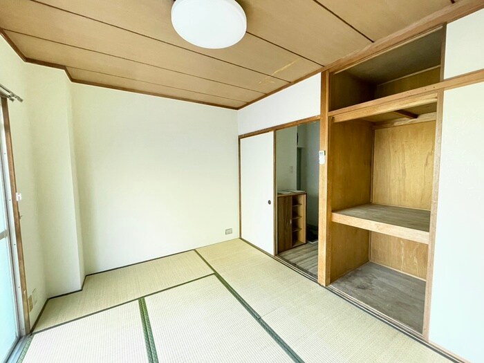 物件内観写真11　(居室)