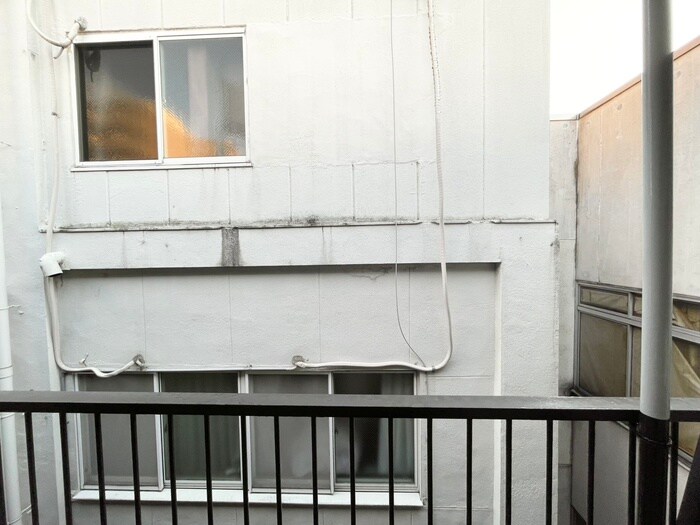 物件内観写真22　(室内からの展望)