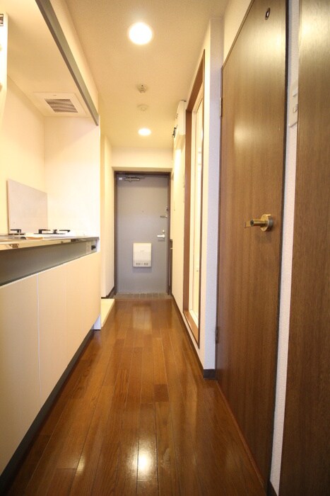 物件内観写真13　(廊下)