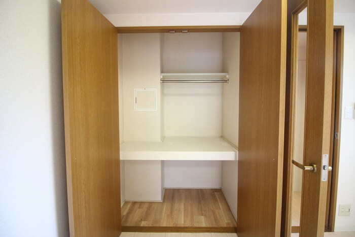 物件内観写真16　(収納)