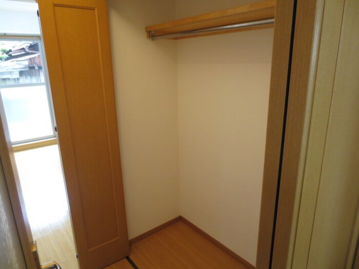 物件内観写真10　(収納)