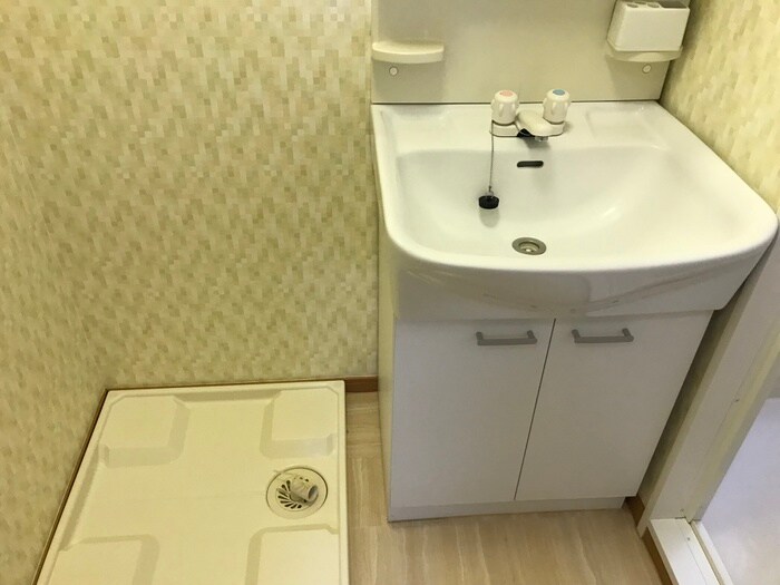 物件内観写真12　(洗面)
