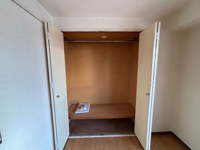 物件内観写真10　(収納)