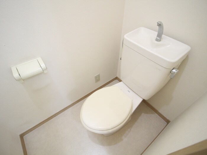 物件内観写真12　(トイレ)