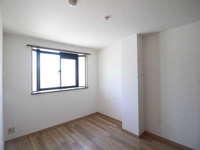 物件内観写真15　(居室)