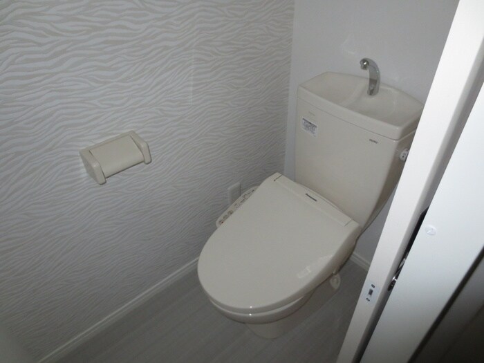 物件内観写真9　(トイレ)