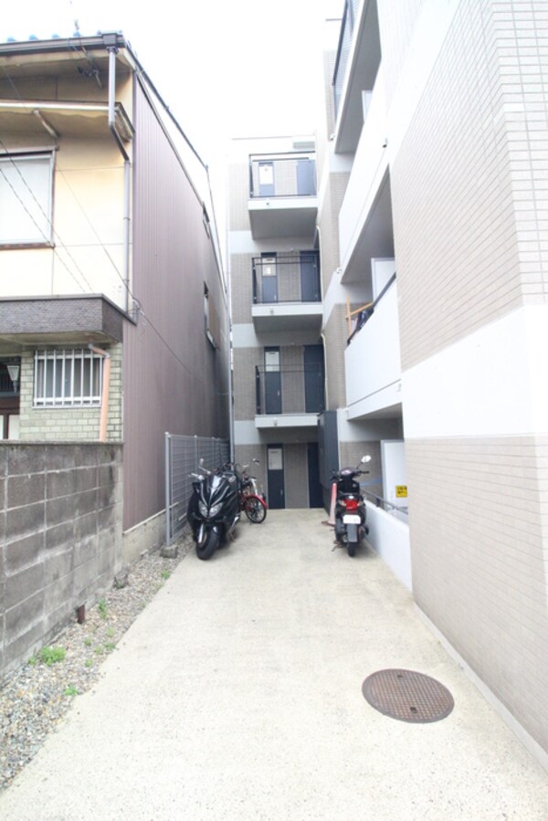 バイク置き場