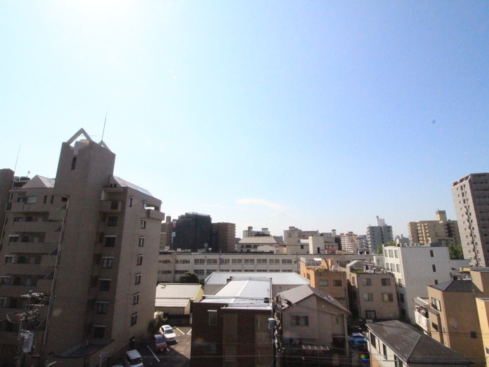 物件内観写真15　(室内からの展望)