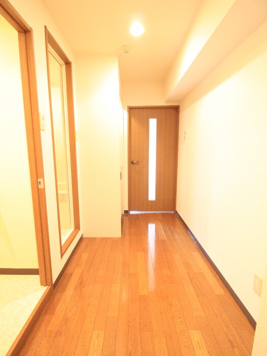 物件内観写真20　(廊下)